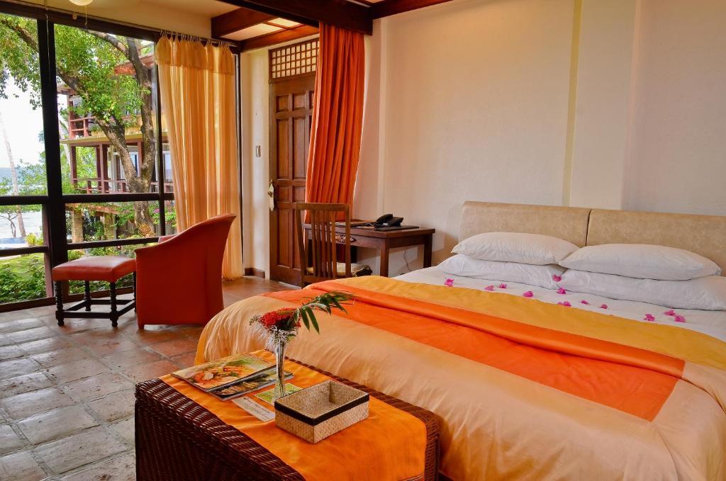 Punta Bulata White Beach Resort & Spa Cauayan (Negros Occidental) Exterior foto